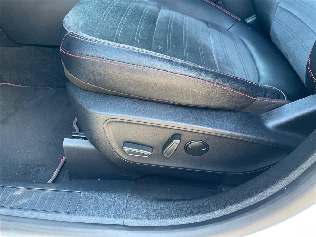 Ford Kuga 2,5 Plugin-hybrid ST-Line X CVT 225HK 5d Trinl. Gear - Image 14