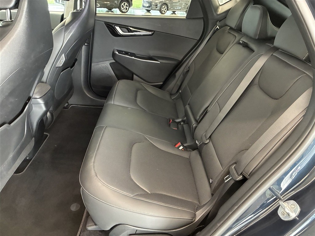 Kia EV6 EL Performance m/Upgrade 4x4 325HK 5d Aut. - Image 5