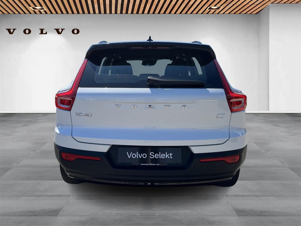 Volvo XC40 1,5 T5 Twin Engine Plugin-hybrid R-design 262HK 5d 7g Aut. - Image 8