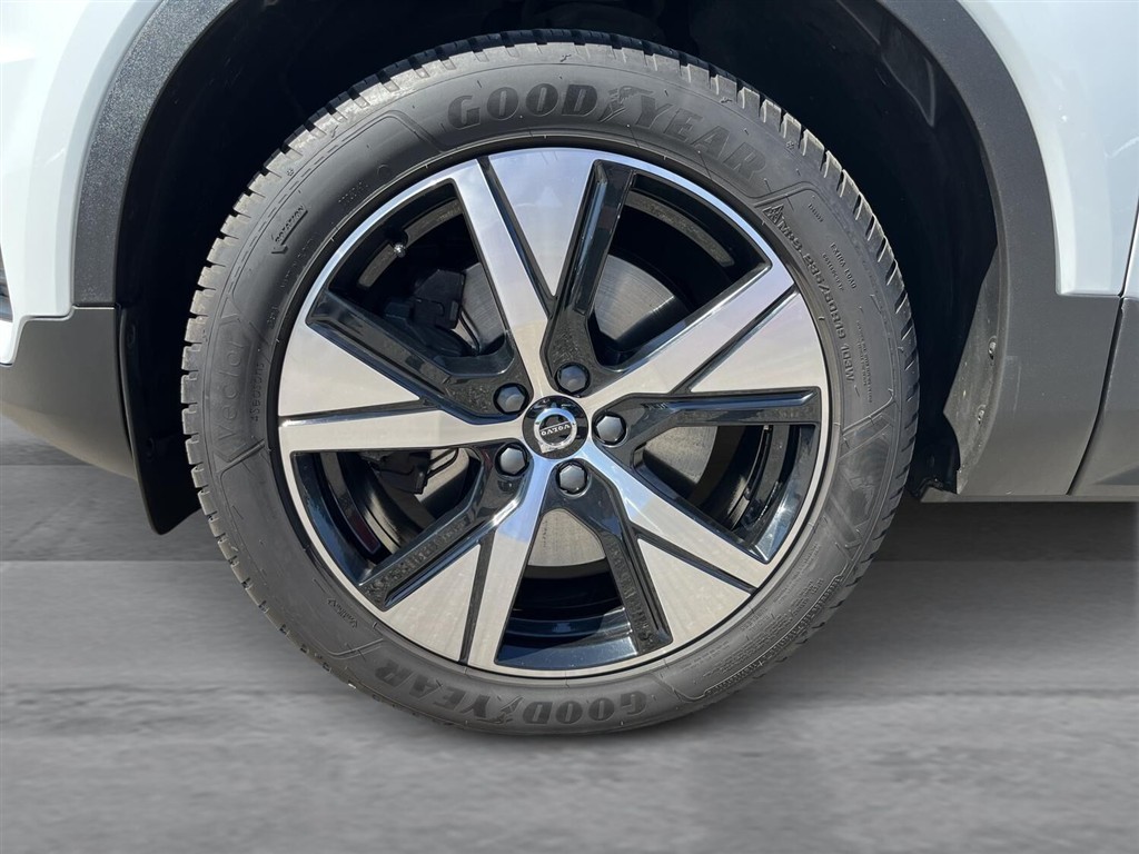 Volvo XC40 1,5 T5 Twin Engine Plugin-hybrid R-design 262HK 5d 7g Aut. - Image 10