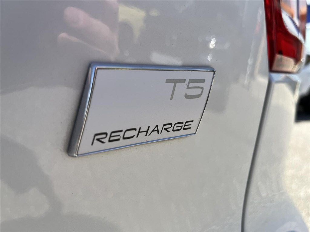 Volvo XC40 1,5 T5 Twin Engine Plugin-hybrid R-design 262HK 5d 7g Aut. - Image 18