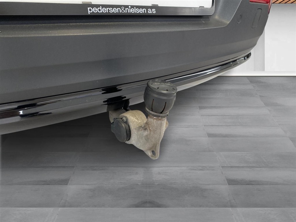 Volvo XC40 P6 Recharge Ultimate 231HK 5d Aut. - Image 15