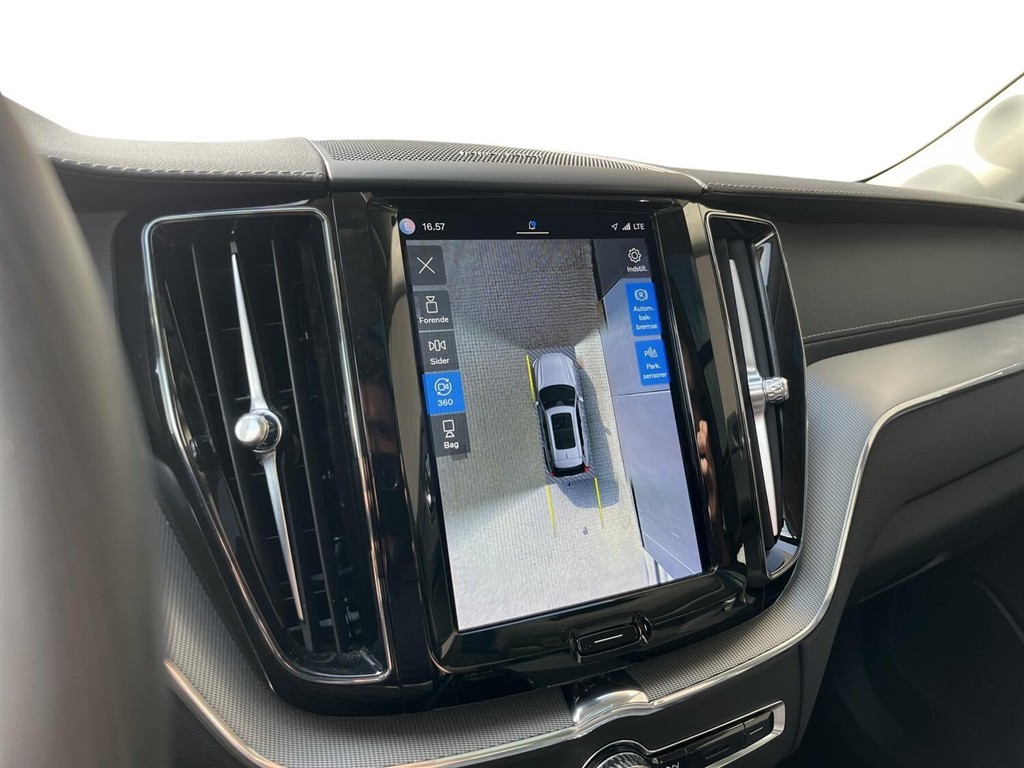 Volvo XC60 2,0 T6 Recharge Plugin-hybrid Ultimate AWD 350HK 5d 8g Aut. - Image 17