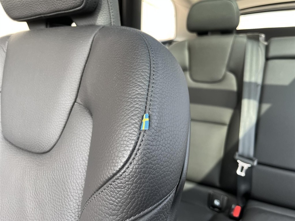 Volvo XC60 2,0 T6 Recharge Plugin-hybrid Ultimate AWD 350HK 5d 8g Aut. - Image 23