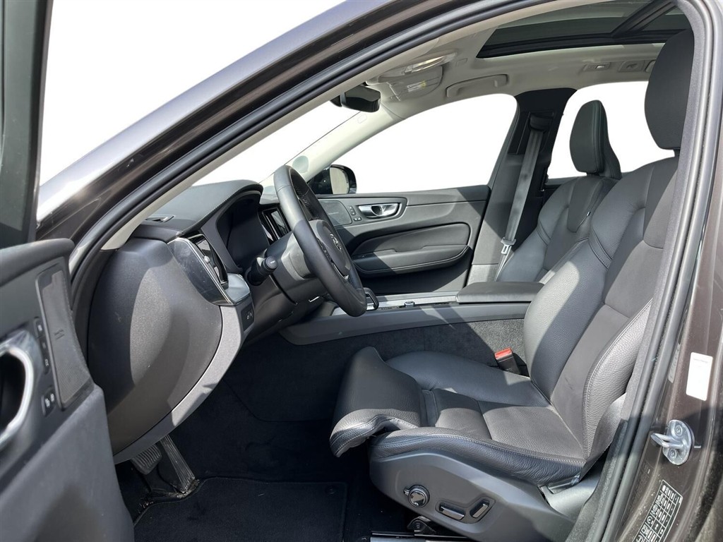 Volvo XC60 2,0 T6 Recharge Plugin-hybrid Ultimate AWD 350HK 5d 8g Aut. - Image 5