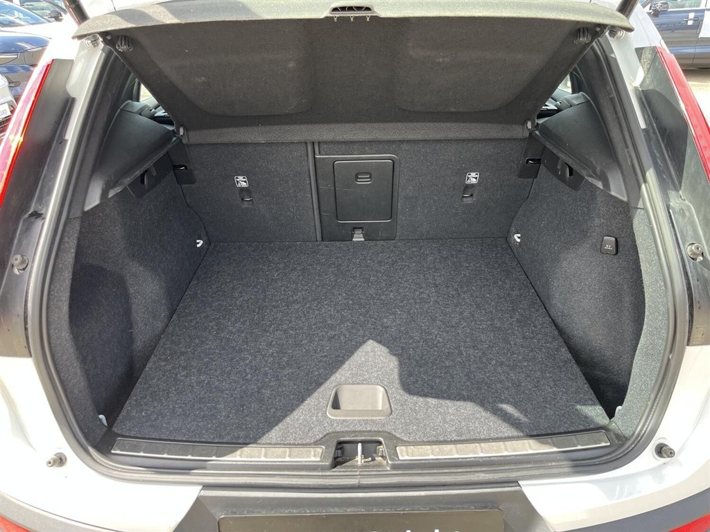 Volvo XC40 1,5 T4 Recharge Plugin-hybrid Plus 211HK 5d 7g Aut. - Image 14