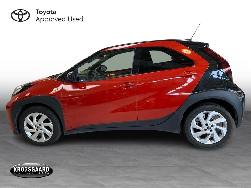 Toyota Aygo X 1,0 VVT-I Pulse 72HK 5d - Image 2