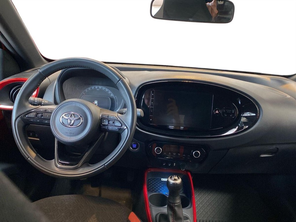 Toyota Aygo X 1,0 VVT-I Pulse 72HK 5d - Image 14