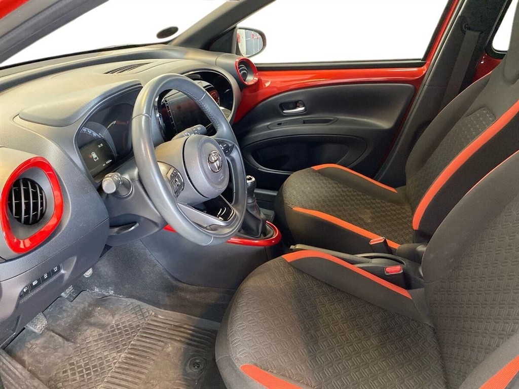 Toyota Aygo X 1,0 VVT-I Pulse 72HK 5d - Image 18