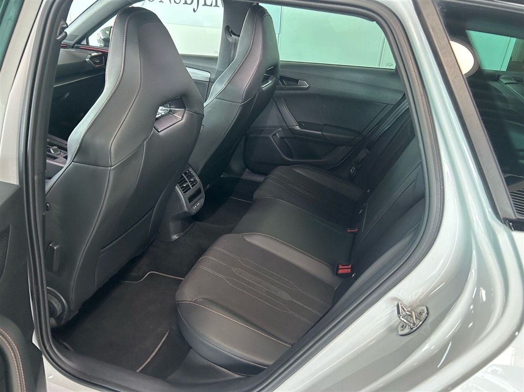 Cupra Leon Sportstourer 1,4 TSI Plugin-hybrid DSG 245HK Stc 6g Aut. - Image 6