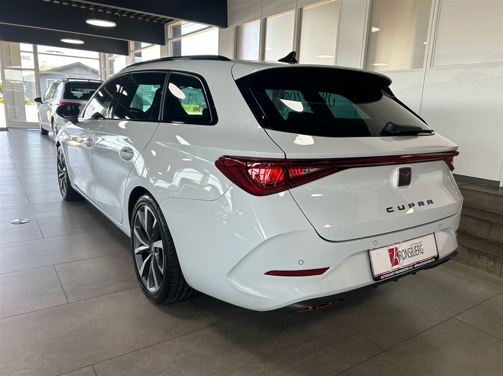 Cupra Leon Sportstourer 1,4 TSI Plugin-hybrid DSG 245HK Stc 6g Aut. - Image 2