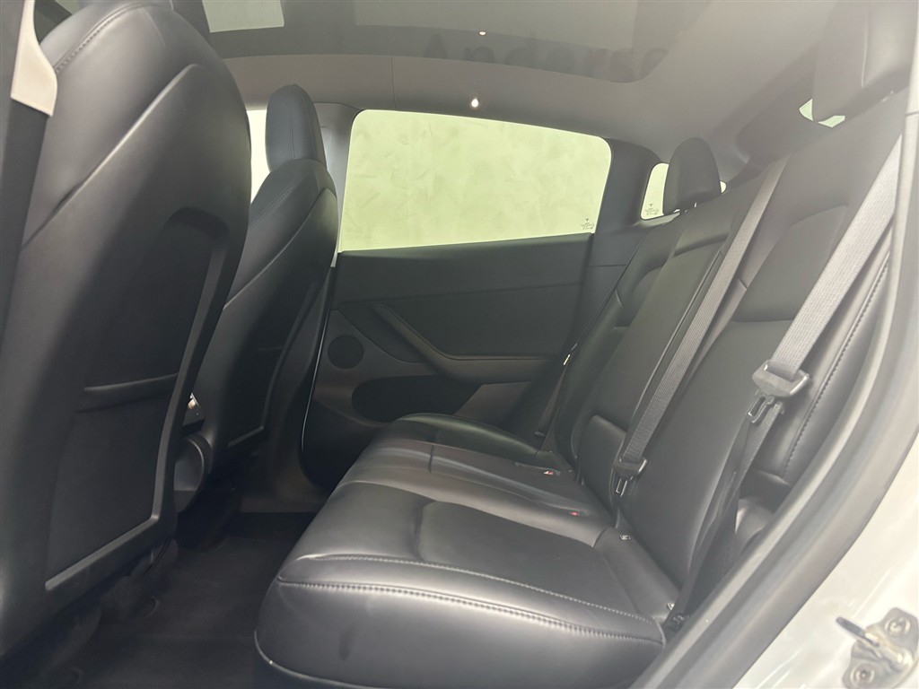 Tesla Model Y EL Long Range AWD 514HK 5d Aut. - Image 6