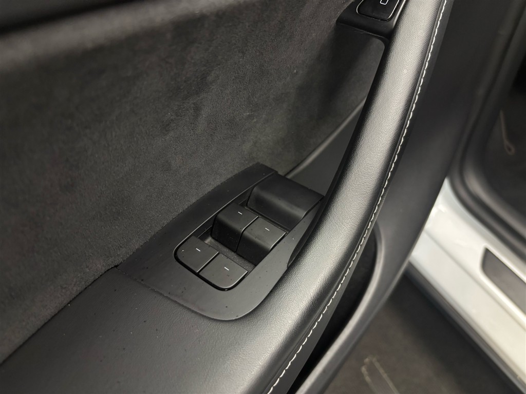 Tesla Model Y EL Long Range AWD 514HK 5d Aut. - Image 10