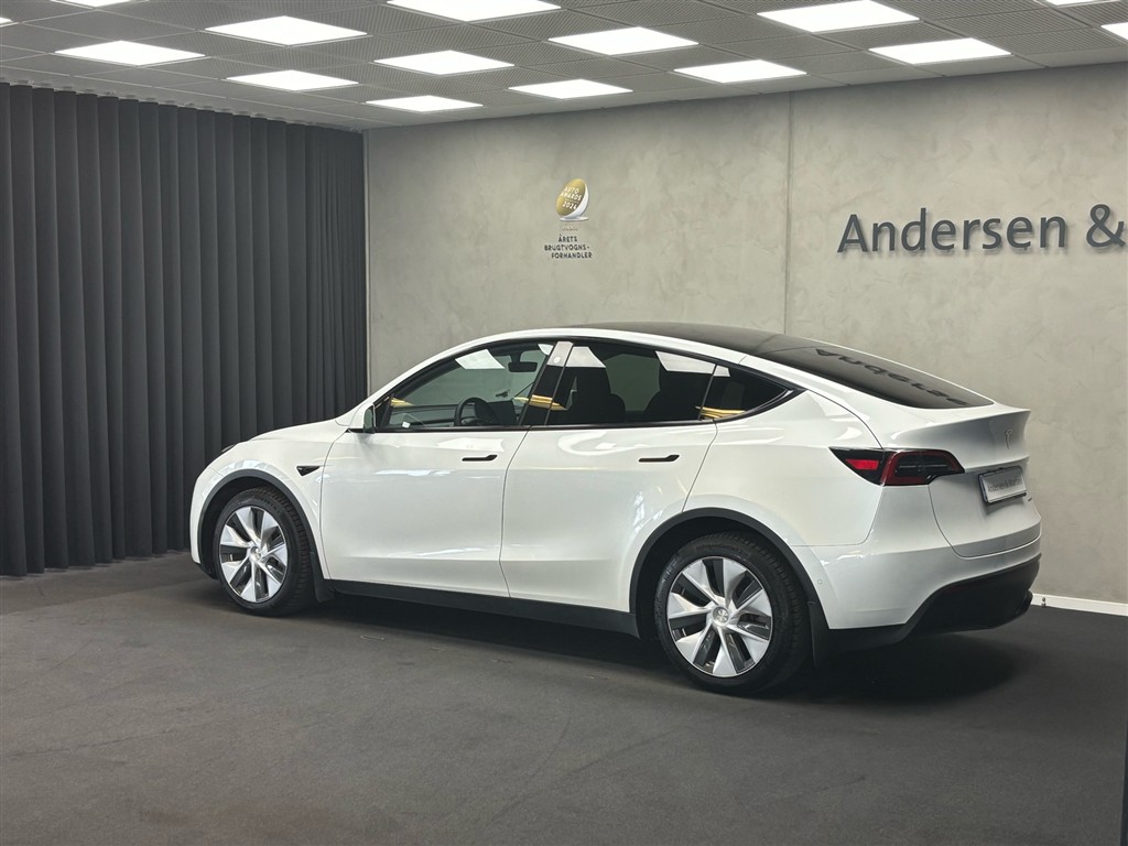 Tesla Model Y EL Long Range AWD 514HK 5d Aut. - Image 3