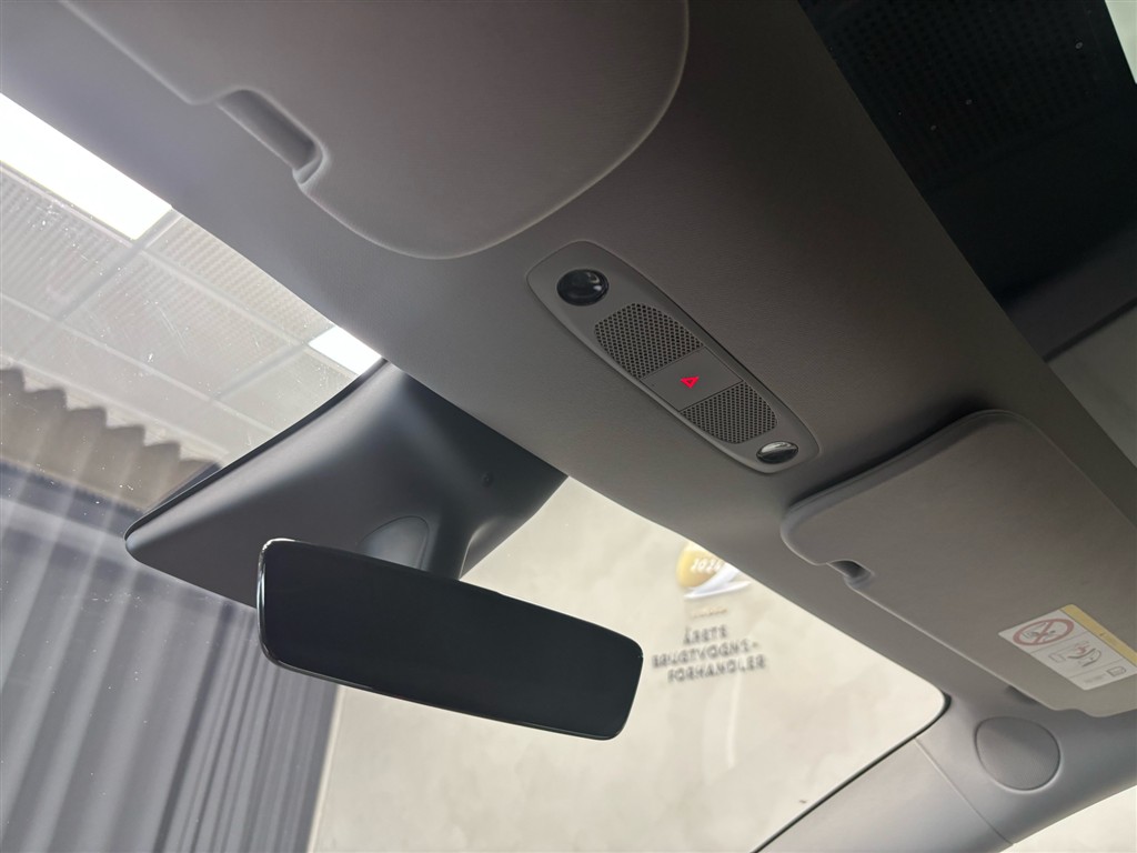 Tesla Model Y EL Long Range AWD 514HK 5d Aut. - Image 25