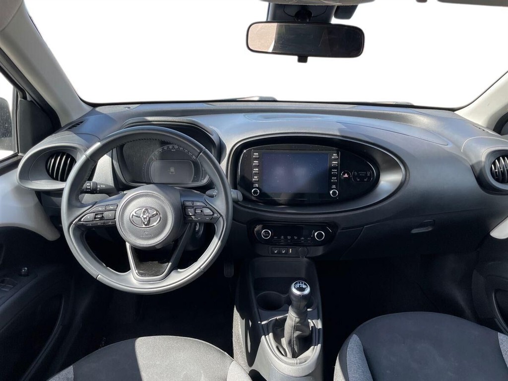 Toyota Aygo X 1,0 VVT-I Active 72HK 5d - Image 14