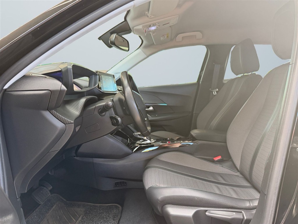 Peugeot e-2008 EL Allure Pack 136HK 5d Aut. - Image 10