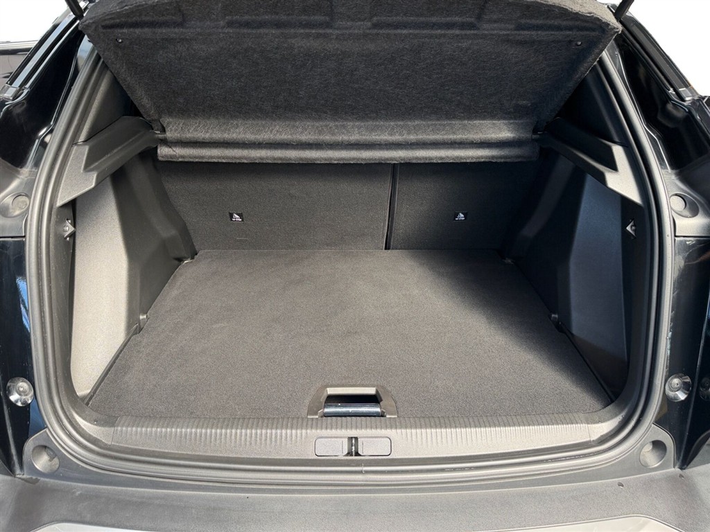 Peugeot e-2008 EL Allure Pack 136HK 5d Aut. - Image 17