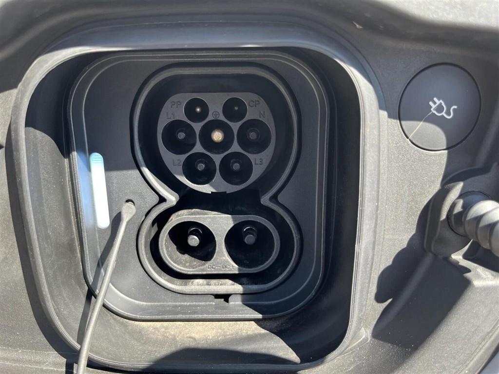Volvo XC40 Recharge Extended Range Ultimate 252HK 5d Aut. - Image 29