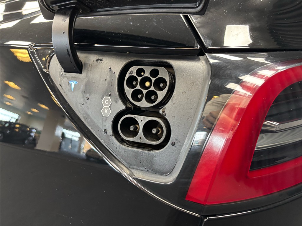 Tesla Model Y EL Performance ANHÆNGERTRÆK AWD 534HK 5d Aut. - Image 7