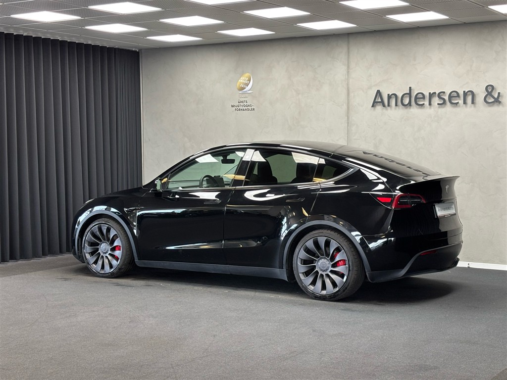 Tesla Model Y EL Performance ANHÆNGERTRÆK AWD 534HK 5d Aut. - Image 3