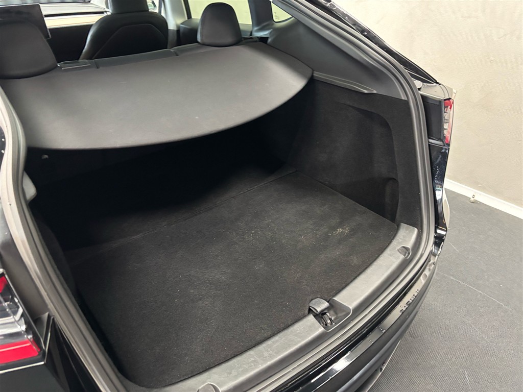 Tesla Model Y EL Performance ANHÆNGERTRÆK AWD 534HK 5d Aut. - Image 5