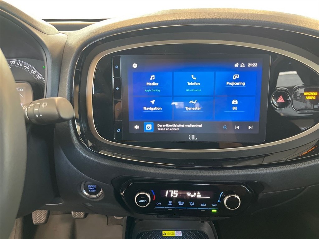 Toyota Aygo X 1,0 VVT-I Air Envy 72HK 5d - Image 16