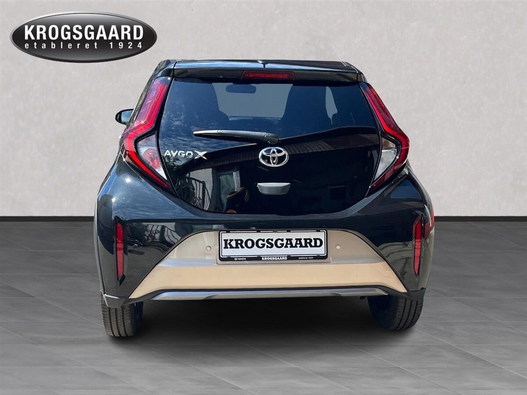 Toyota Aygo X 1,0 VVT-I Air Envy 72HK 5d - Image 4
