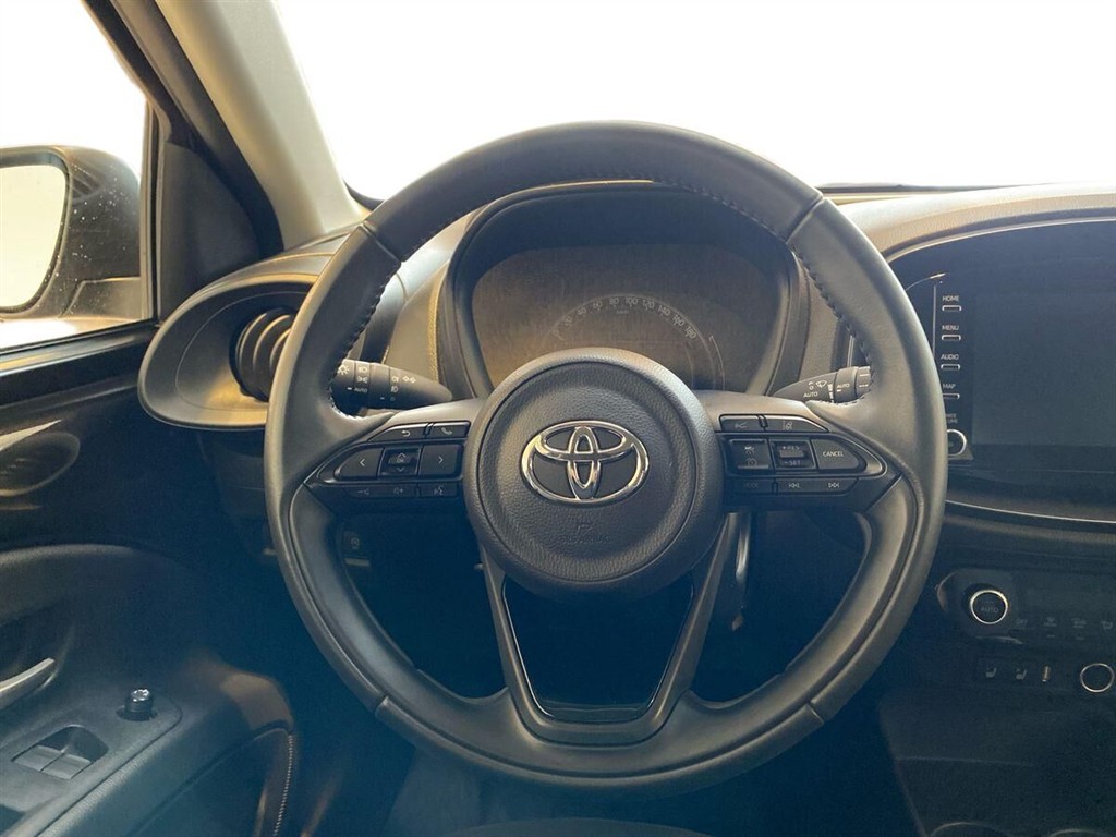 Toyota Aygo X 1,0 VVT-I Active 72HK 5d - Image 11