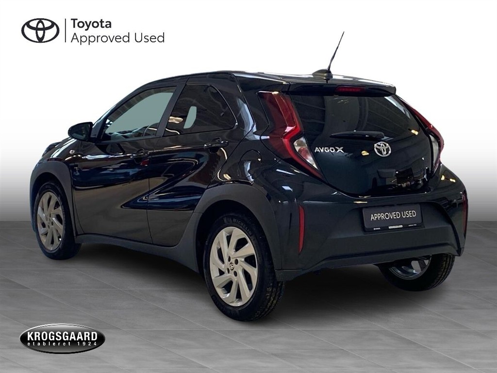 Toyota Aygo X 1,0 VVT-I Active 72HK 5d - Image 3