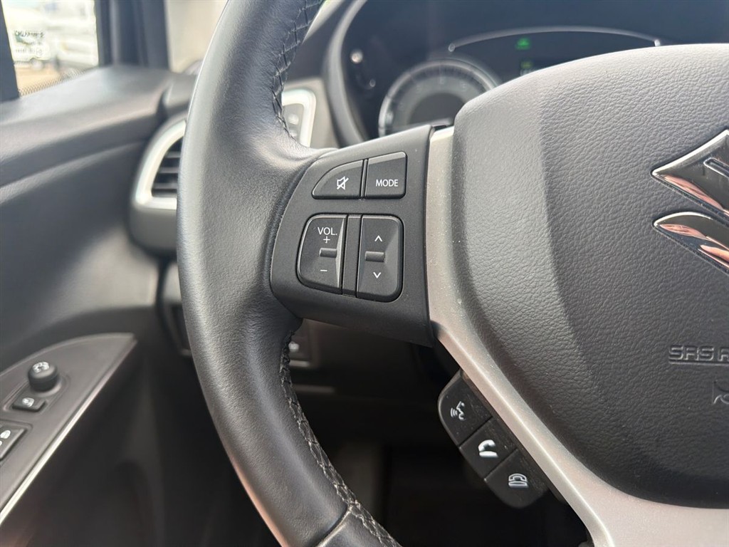 Suzuki S-Cross 1,5 Hybrid Active Hybrid AGS 102HK 5d 6g Aut. - Image 18