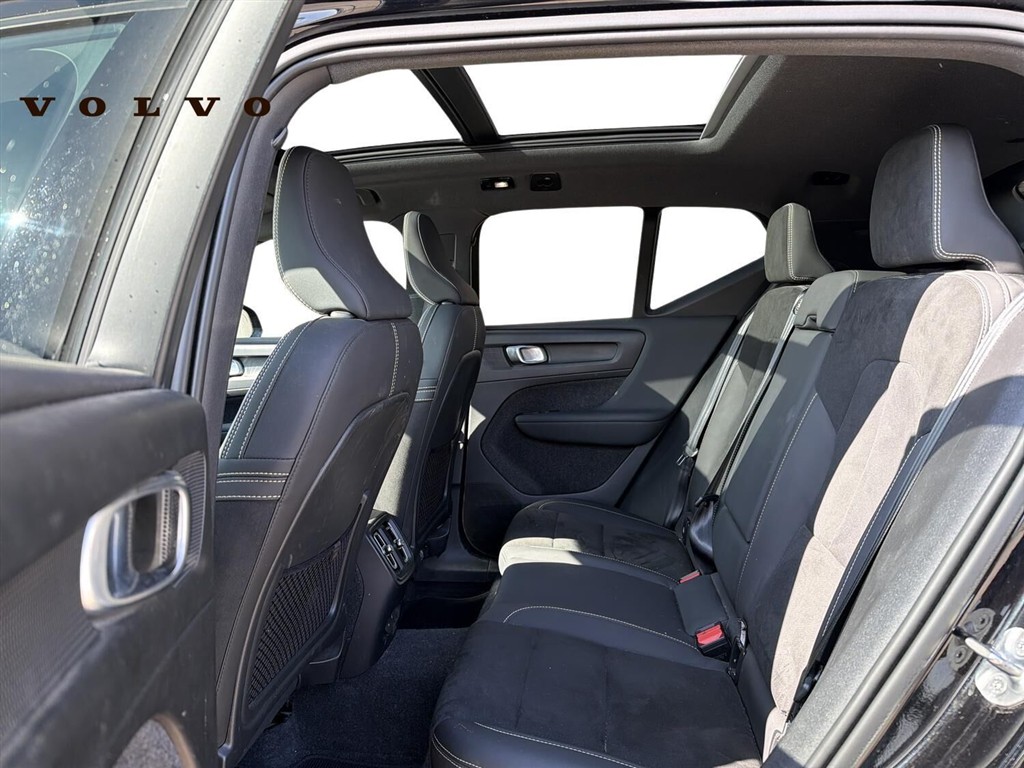 Volvo XC40 Recharge Extended Range Ultimate 252HK 5d Aut. - Image 6