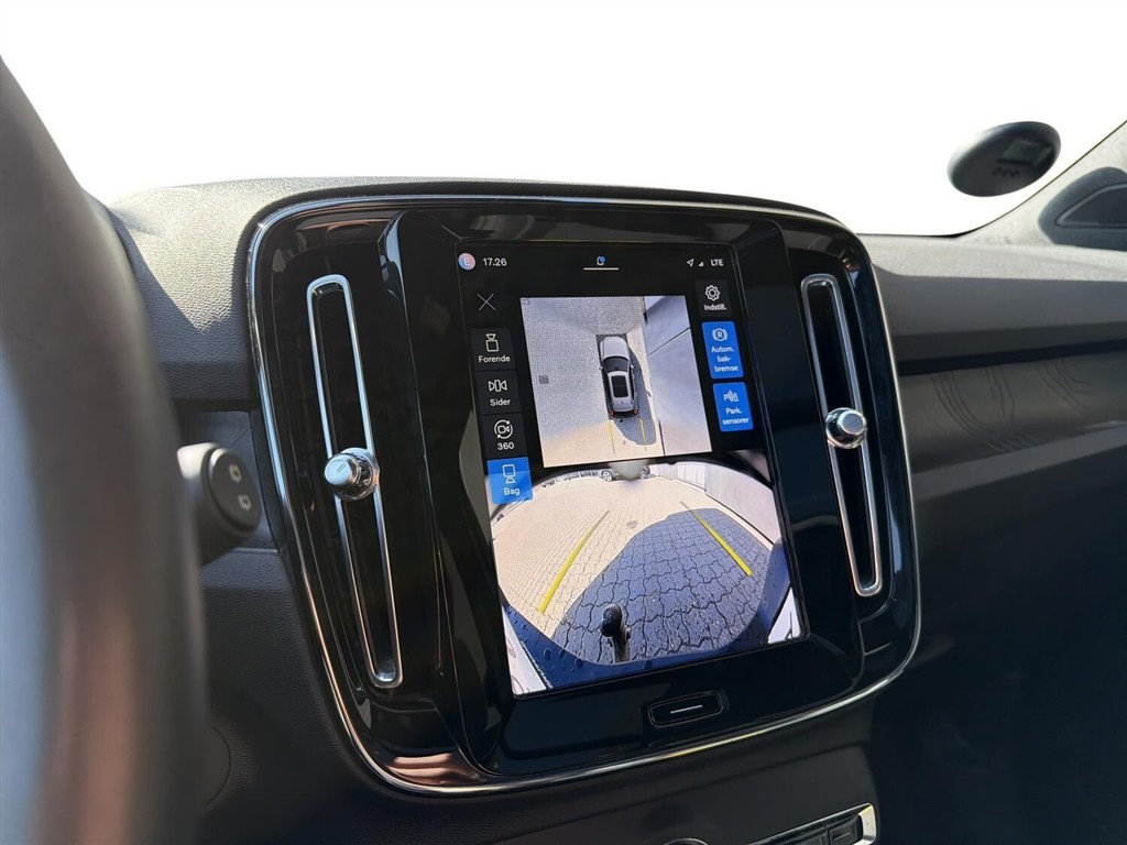 Volvo XC40 Recharge Extended Range Ultimate 252HK 5d Aut. - Image 16