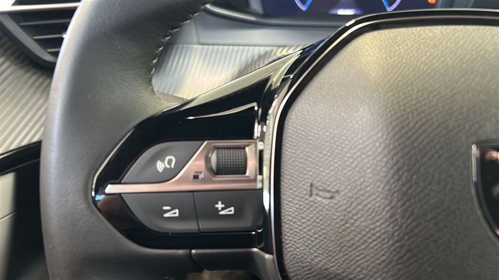 Peugeot 2008 1,2 PureTech Allure 100HK 5d 6g - Image 16