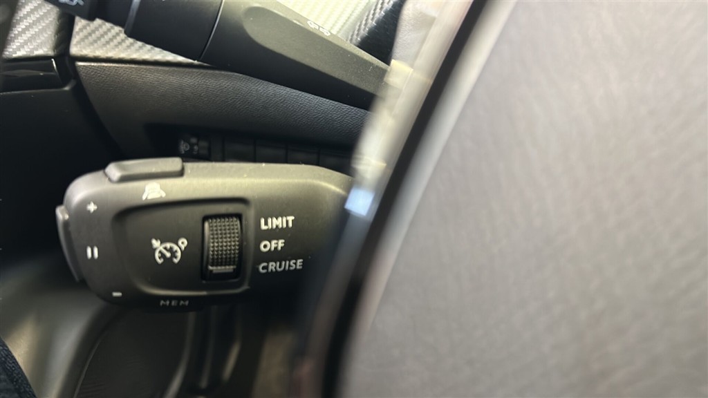 Peugeot 2008 1,2 PureTech Allure 100HK 5d 6g - Image 21