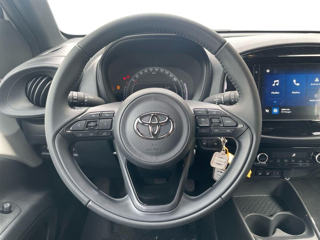 Toyota Aygo X 1,0 VVT-I Active 72HK 5d - Image 11