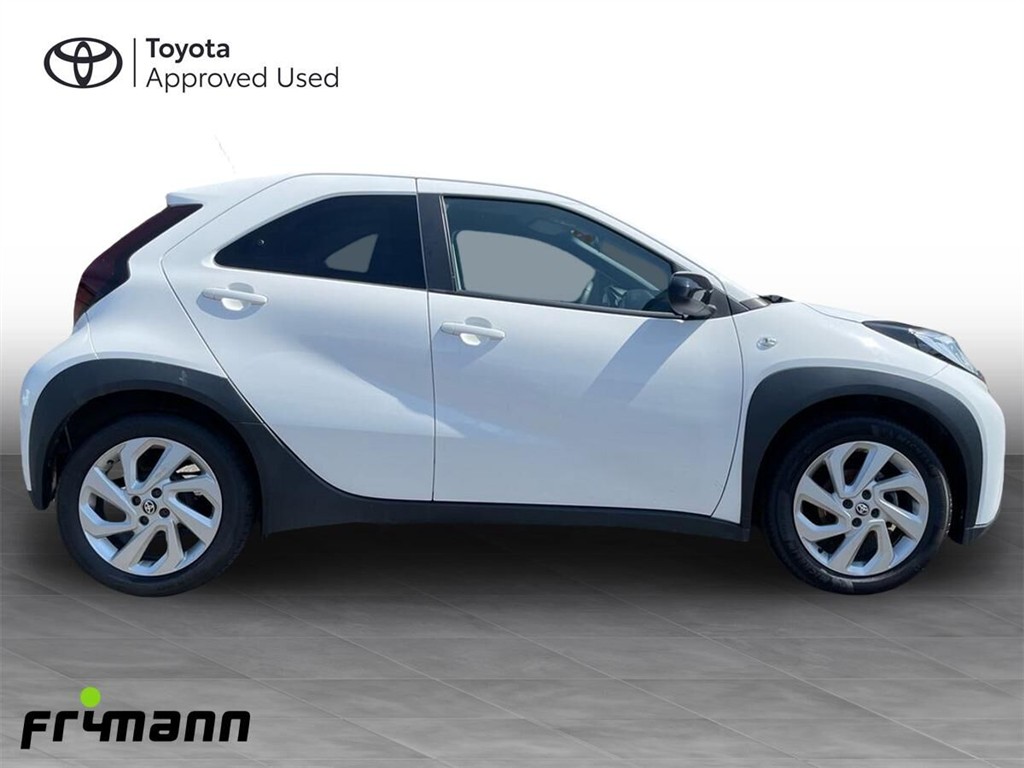 Toyota Aygo X 1,0 VVT-I Active 72HK 5d - Image 8