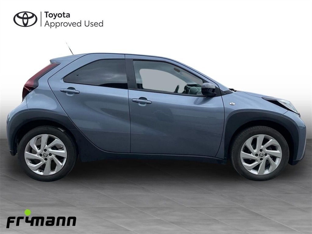 Toyota Aygo X 1,0 VVT-I Active 72HK 5d - Image 8