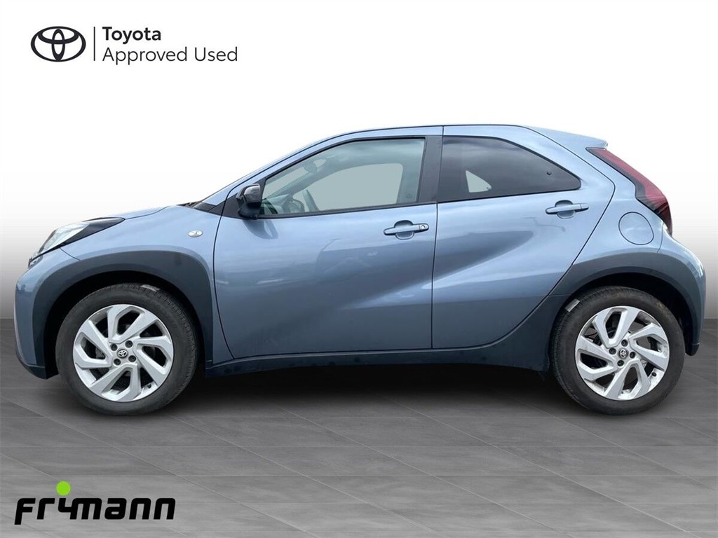 Toyota Aygo X 1,0 VVT-I Active 72HK 5d - Image 2