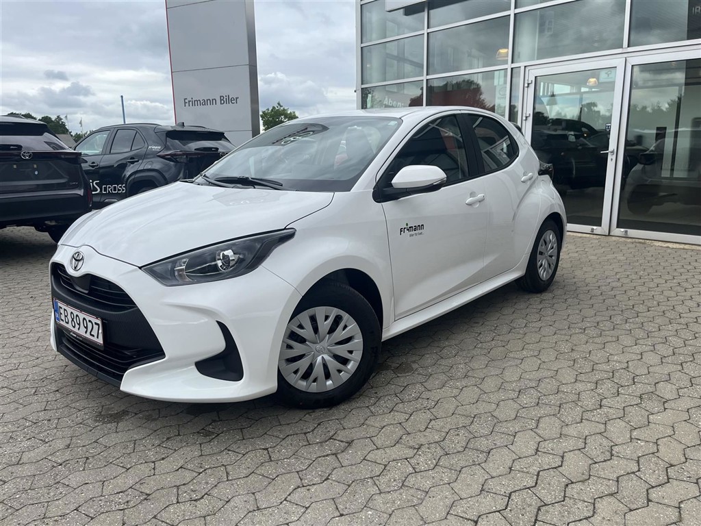 Toyota Yaris 1,5 Hybrid Essential 116HK 5d Trinl. Gear - Image 2