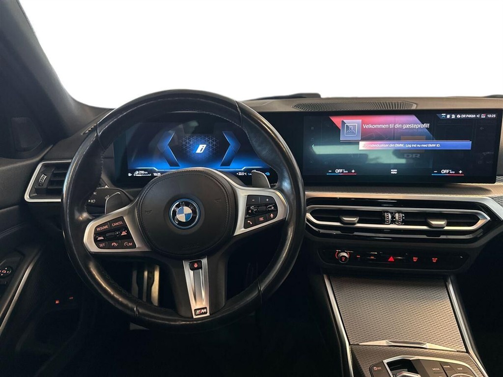 BMW 330e Touring 2,0 Plugin-hybrid M-Sport 292HK Stc 8g Aut. - Image 9