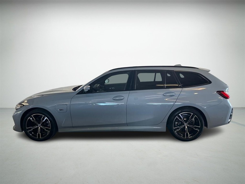 BMW 330e Touring 2,0 Plugin-hybrid M-Sport 292HK Stc 8g Aut. - Image 5
