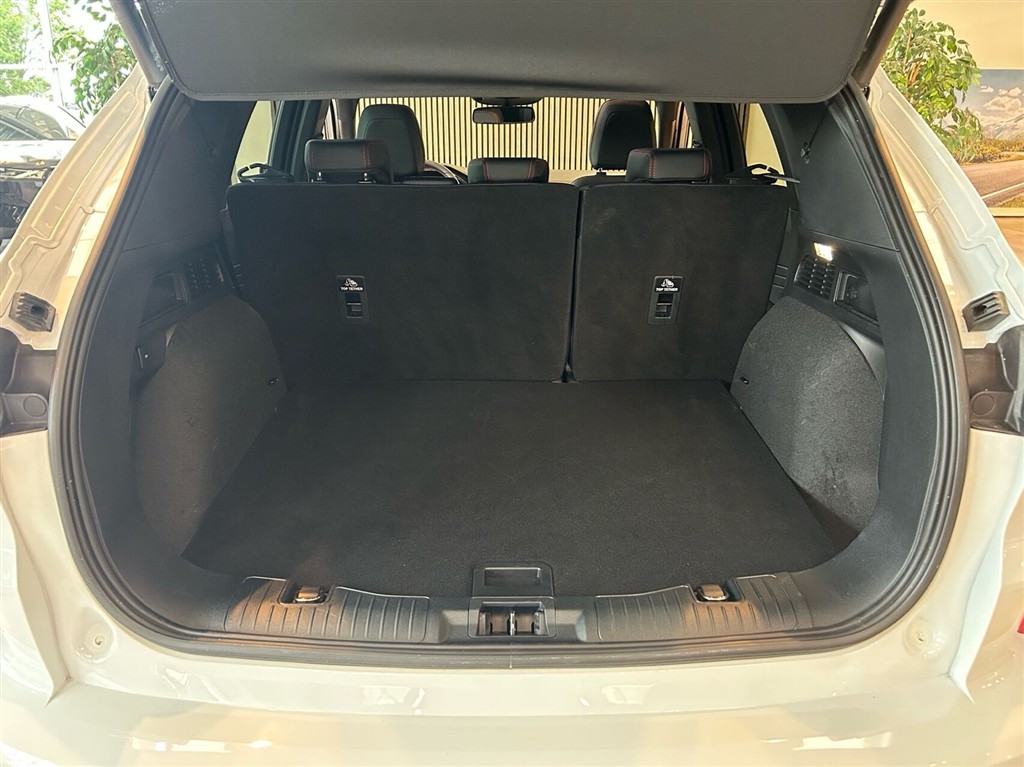 Ford Kuga 2,5 Plugin-hybrid ST-Line X CVT 243HK 5d Aut. - Image 16