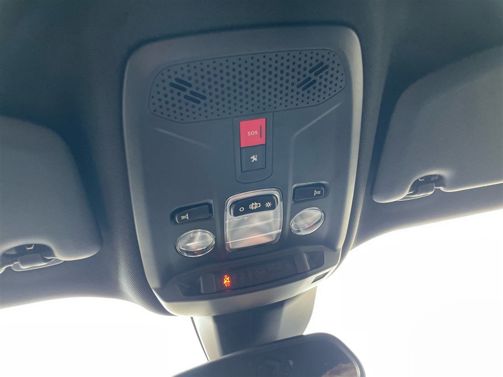 Peugeot e-2008 EL Allure 136HK 5d Aut. - Image 15