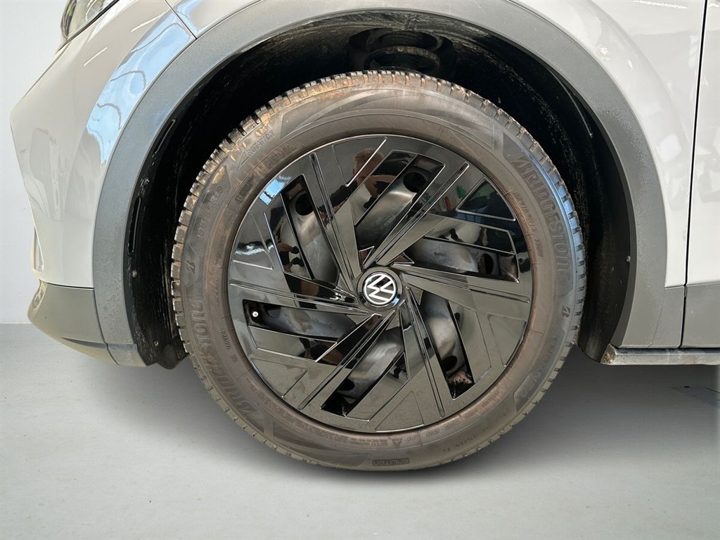 VW ID.4 EL 1st Pro Performance 204HK 5d Aut. - Image 8