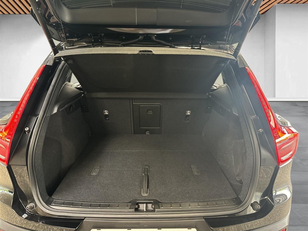 Volvo XC40 P6 Recharge Ultimate 231HK 5d Aut. - Image 14