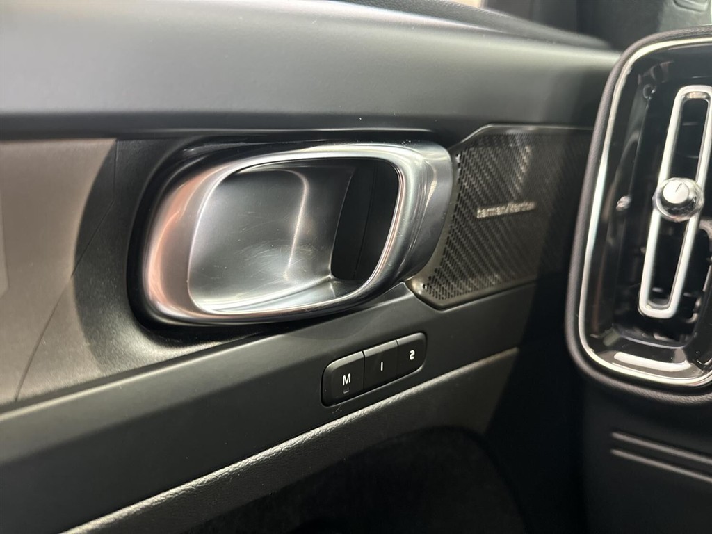 Volvo XC40 P6 Recharge Ultimate 231HK 5d Aut. - Image 18
