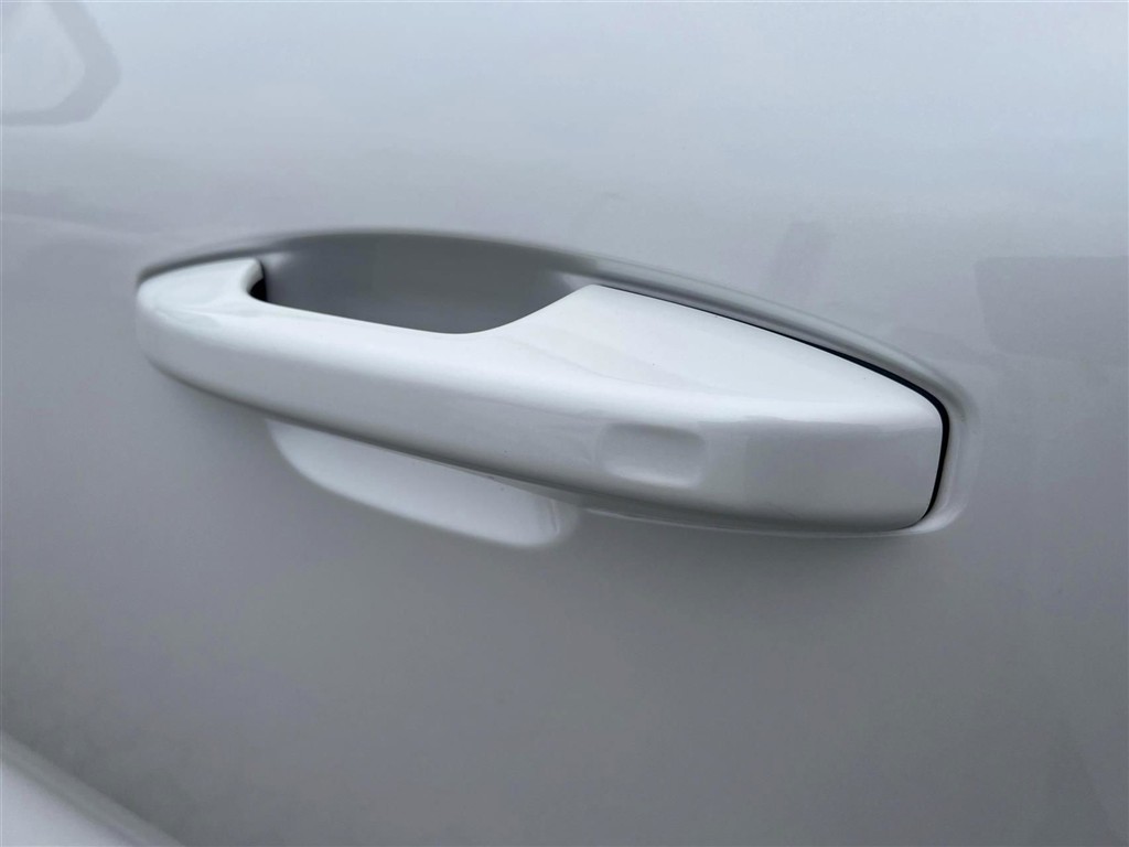 Volvo XC40 P6 Recharge Pro 231HK 5d Aut. - Image 23