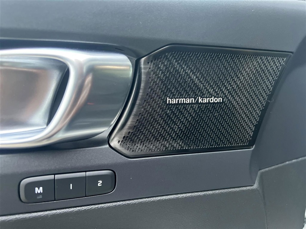 Volvo XC40 P6 Recharge Pro 231HK 5d Aut. - Image 12