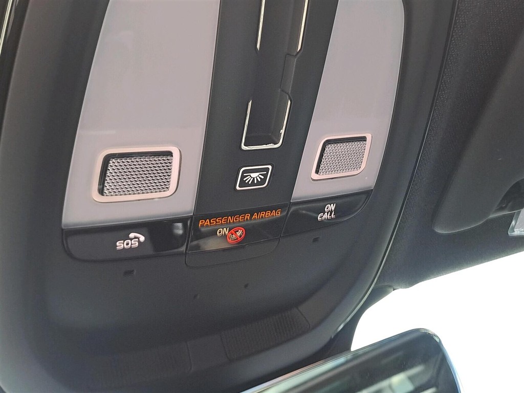 Volvo XC40 P6 Recharge Pro 231HK 5d Aut. - Image 19